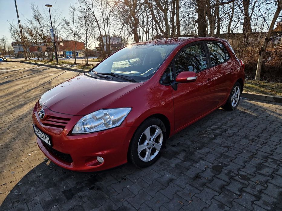 Toyota Auris Witam,Samochód gotowy do jazdy bez żadnego wkładu finansowego.Polecam!