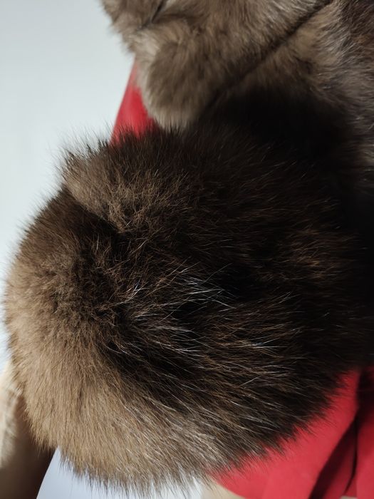 Тепле пальто з натуральним хутром песця