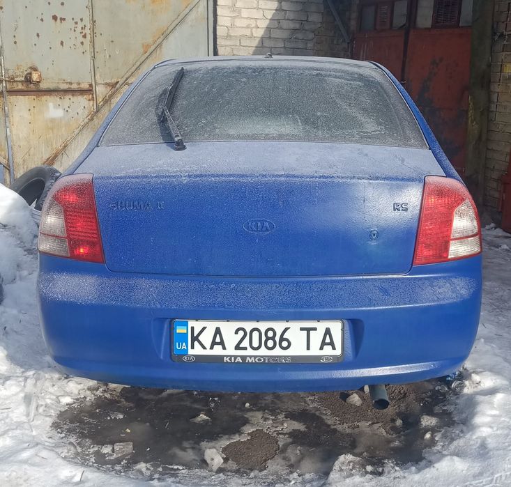 киа~шума,2003год,гнилая,акпп сломанная,движок отличный,переоформляется