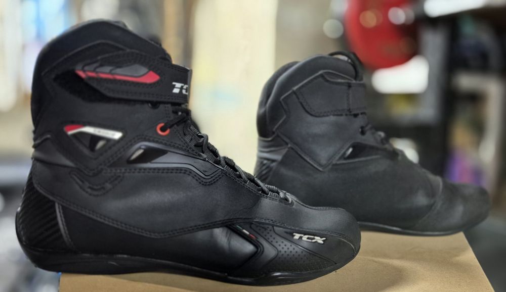 Buty TCX miejskie roz 43 stan idealny