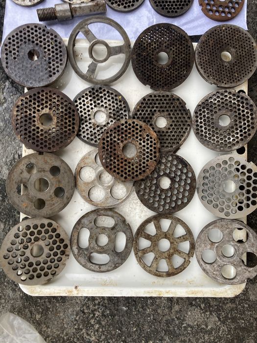 Решітки для домашніх та виробничих мясорубок