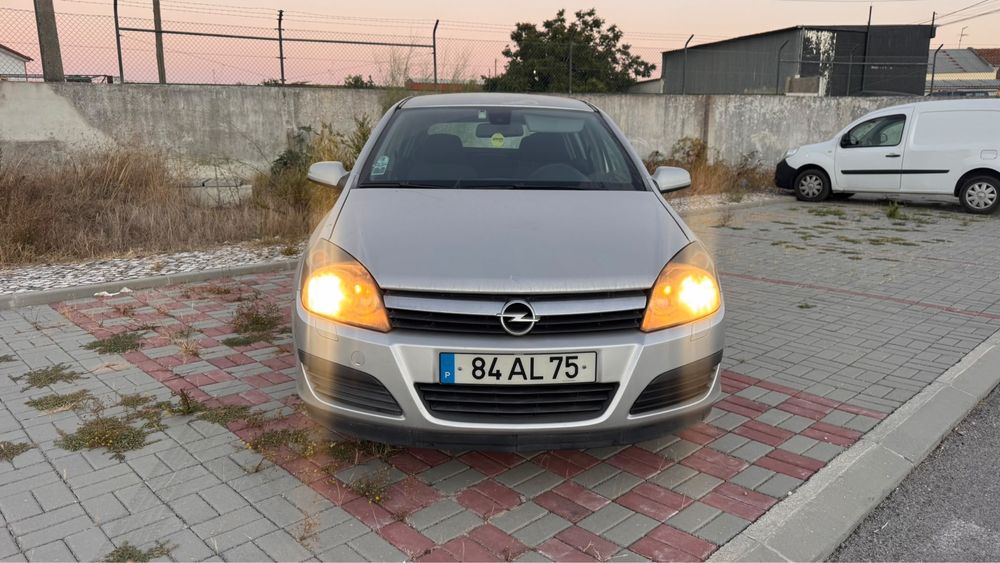 Opel Astra 1.3 CDTI foto 5