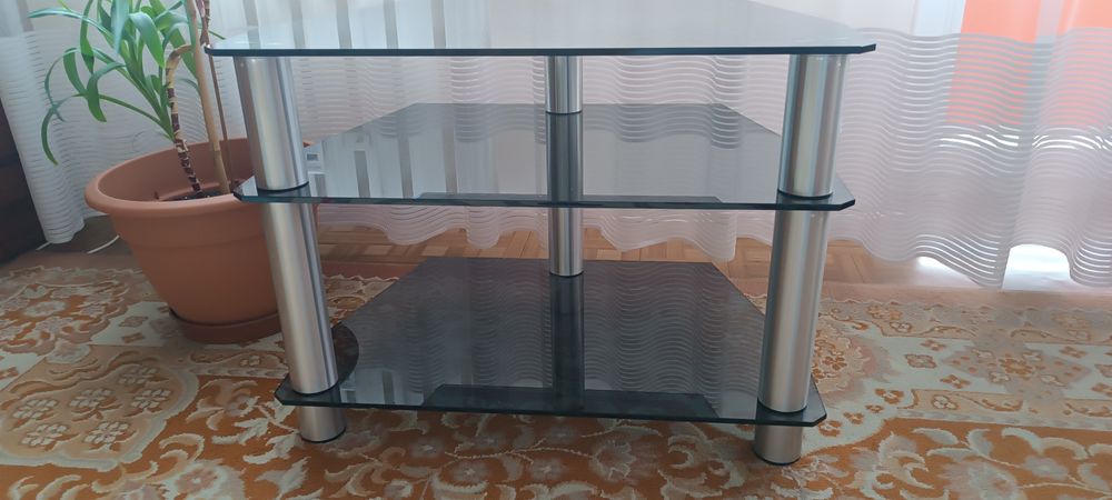 Stolik pod telewizor