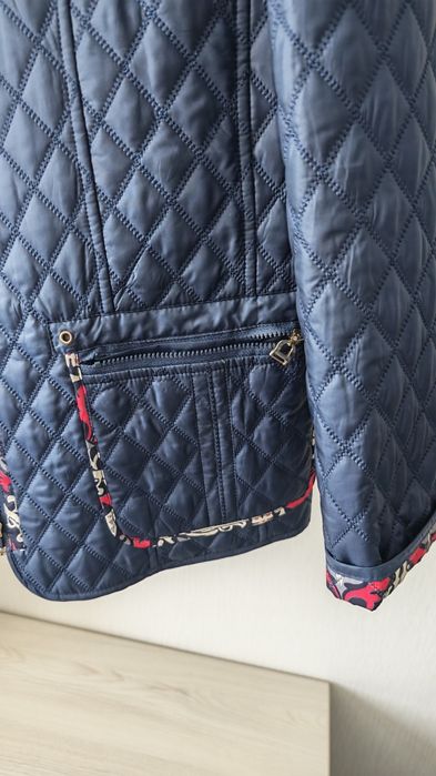 Жіноча двостороння легка куртка