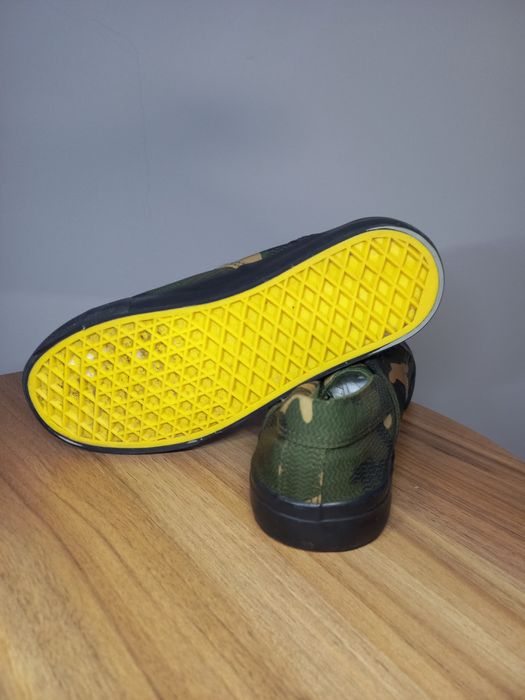 Buty dziecięce Reserved