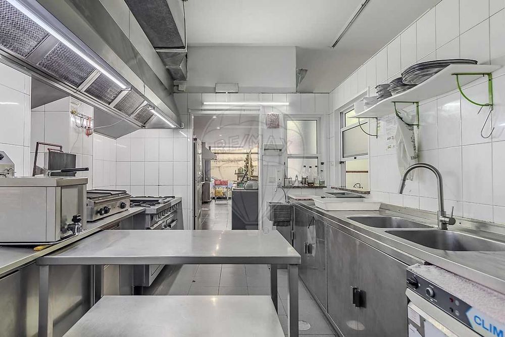 Equipamentos, máquinas, utensílios, recheio