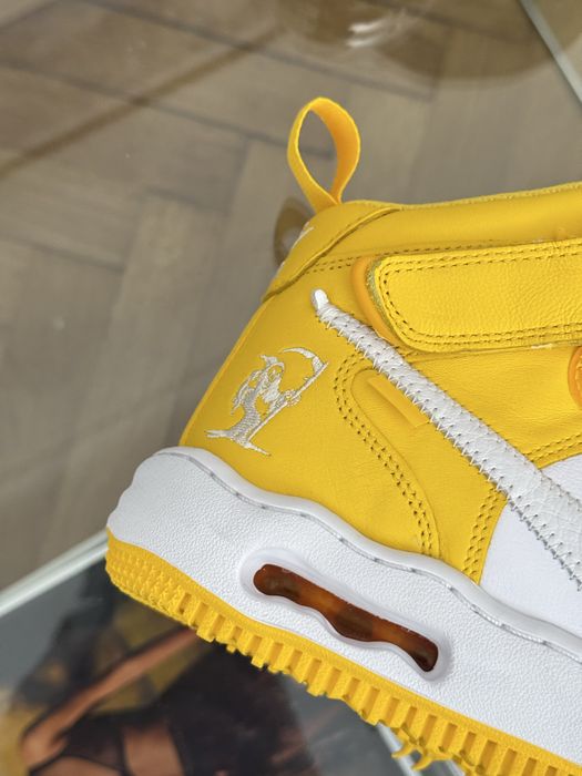 Оригинал Off White Nike Air Force 1 Mid Sp Leather ‘Varsity Maize’