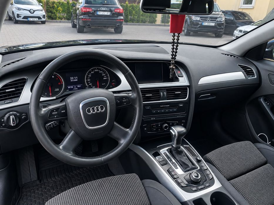 AUDI A4 B8 2009рік