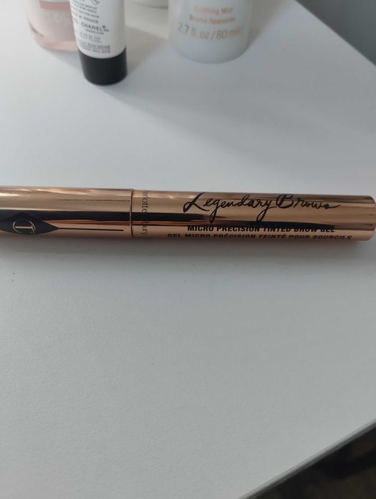 Charlotte Tilbury żel do brwi kolor taupe