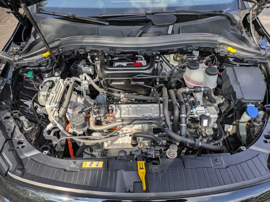 Mercedes EQA 250 - 75.000kms - 5 anos garantia Mercedes - Young Star