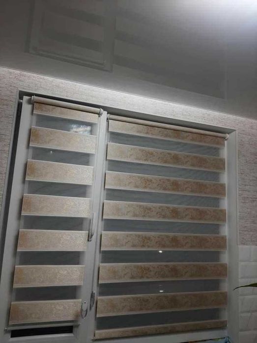 Рулонні жалюзі та тканинні штори «День-Ніч» у Харків від виробника