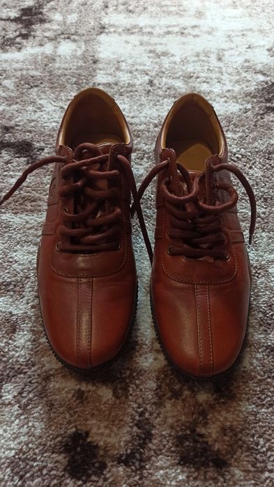 Кросівки шкіряні bally