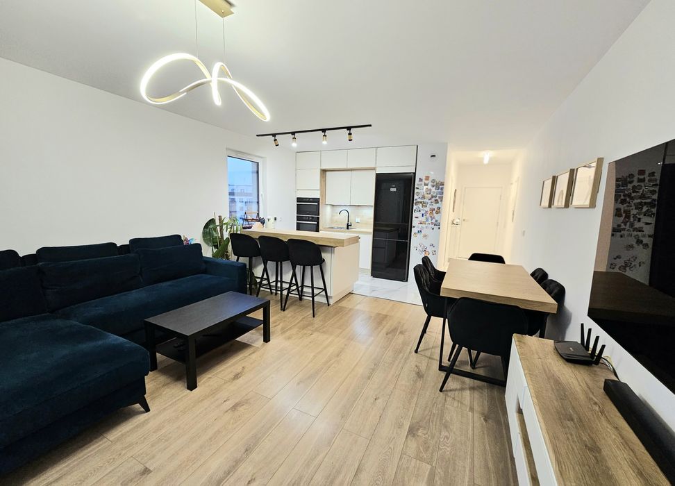 Mieszkanie 3 pokojowe 66 m2, garaż, klimatyzacja, balkon