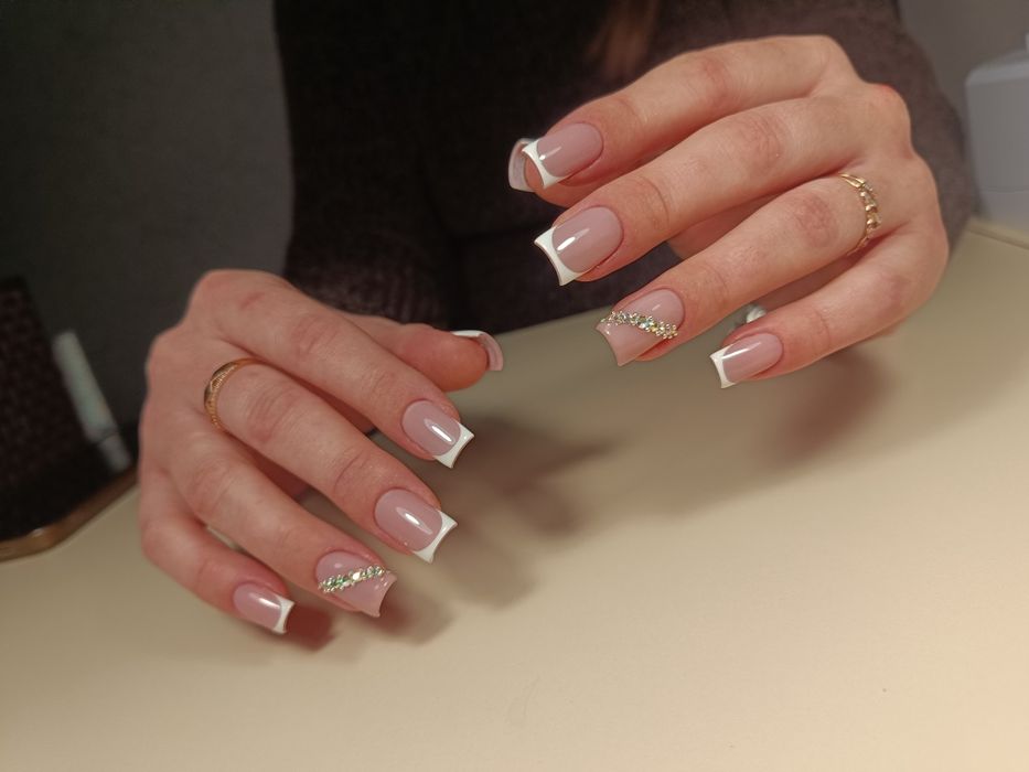 Манікюр/педикюр, центр