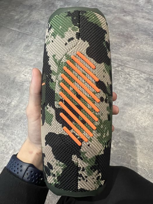 Продам JBL Charge 5 squad стан ідеал