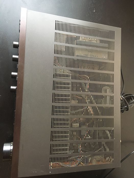 JVC AX-700 Victor drugi od góry