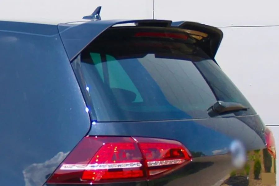 Aileron / lip / spoiler traseiro em preto piano brilhante em plástico ABS para VW Golf 7 / 7.5 3D 5D hatchback 2012-2020 (mala standard)
