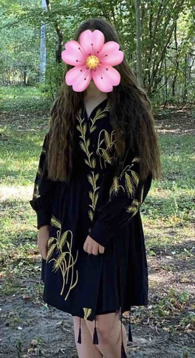 Вишита сукня