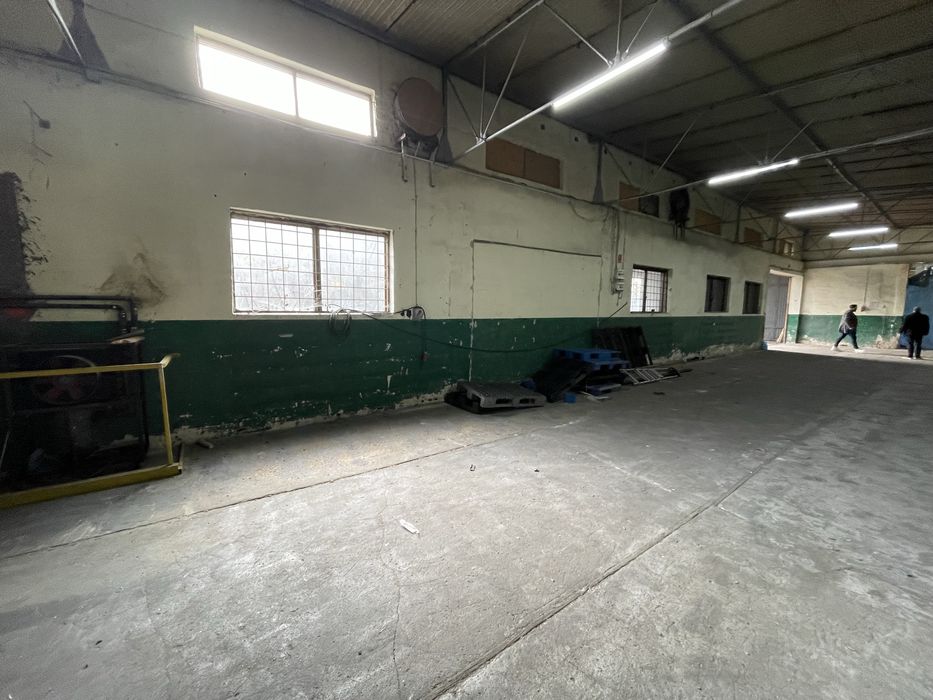 Sprzedam - hala, magazyn 1140m2