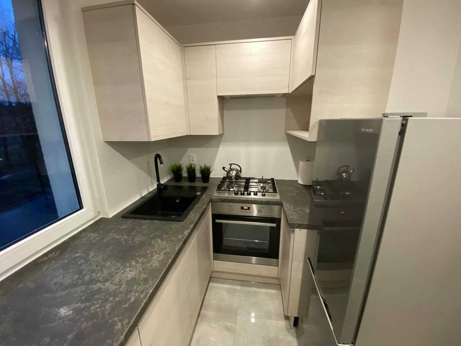 Pokój jednoosobowy dla młodej osoby pracującej, studentki.