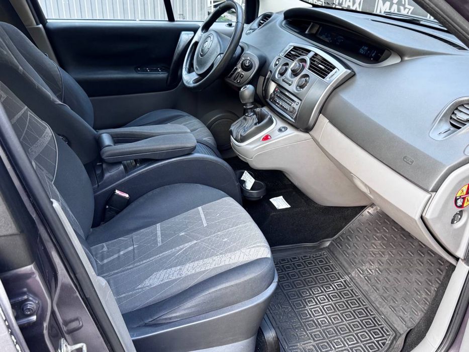 Renault Megane Scenic 2.0 ГБО-4