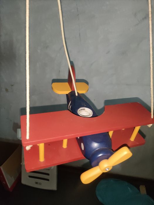 Candeeiro para quarto infantil