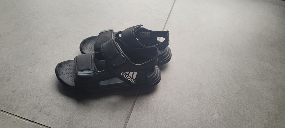 Adidas czarne sandaly chlopiece rozmiar 32