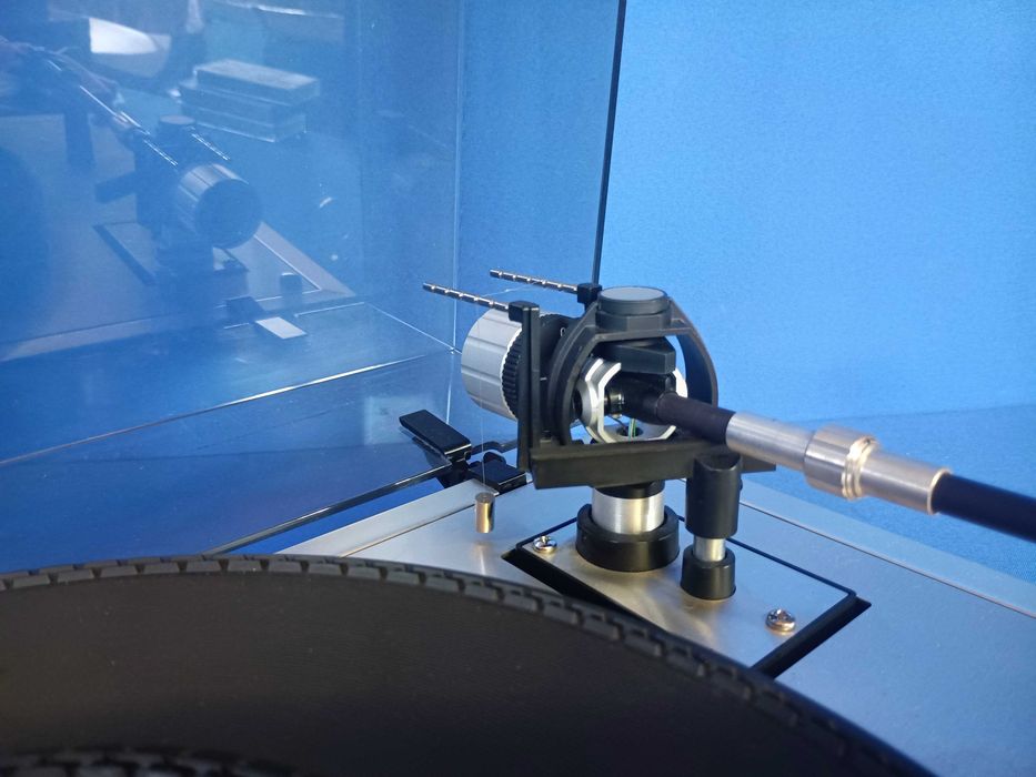 gira-discos THORENS TD 166 MK II