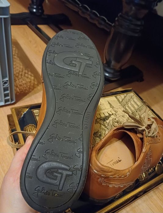 Buty wloskie skóra Galizio Torresi rozm.40