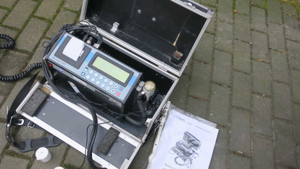 Analizator spalin ecom JN