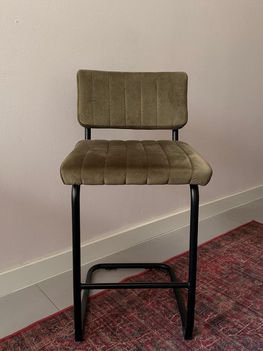 2 hockery (krzeslo barowe) marki By-Boo