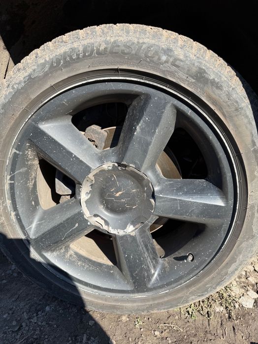 Гума Bridgestone 255/50 R20