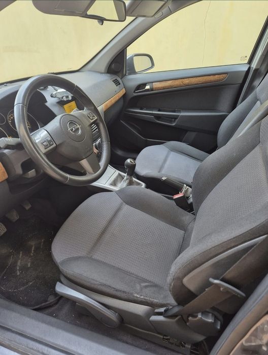 Opel Astra poucos quilómetros