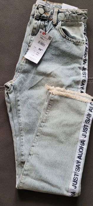 Mom fit Reserved 152 Nowe