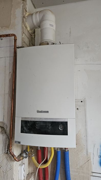 Piec gazowy dwufunkcyjny  Buderus GB012-25K