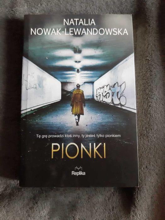 Pionki. Część 2. Teoria gier
Nowak-Lewandowska Natalia