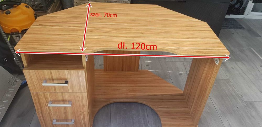 Oddam biurko za darmo.