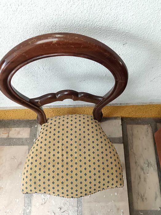 Vendo cadeiras antigas