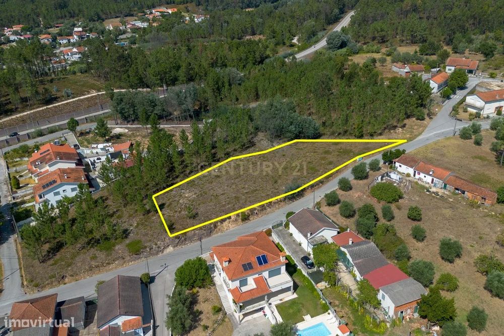 Terreno Próximo Do Centro Da Lousã E De Miranda Do Corvo E A 2 Minutos — Lousã E Vilarinho, Coimbra