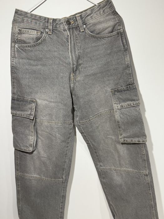 Джинси от бренда Bershka