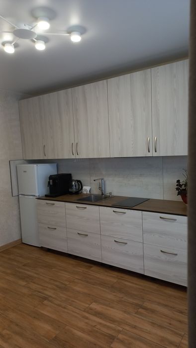 1-кімнатна квартира подобово біля ЖД вокзалу Світло 24/7 (новобудова)