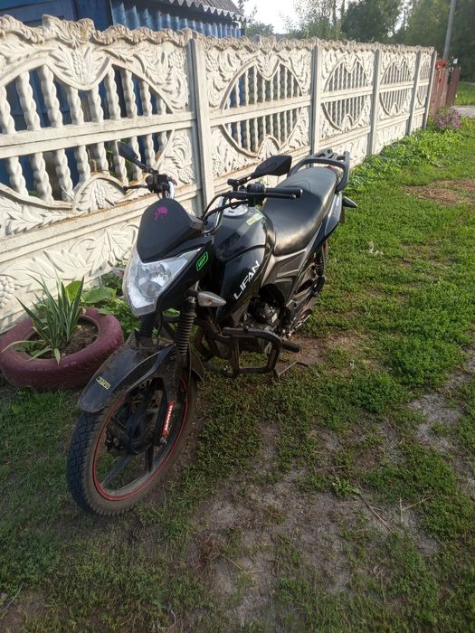 Продам мотоцикл ліфан 150 , все в ідеальному стані
