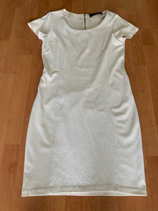 Sukienka kremowa Reserved rozmiar L