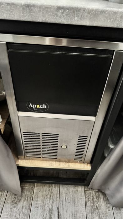 Льодогенератор Apach ACB2006A
