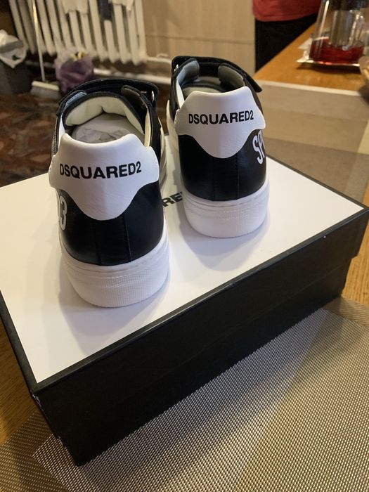 Продам кроссовки DSQUARED2