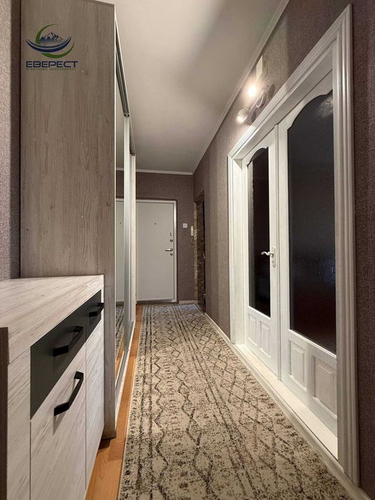 Продаж  3-кімнатної квартири на 2-му поверсі