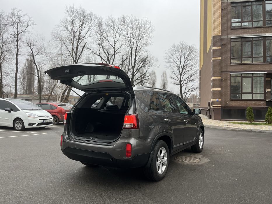 Продам доглянутий сімейний автомобіль. КІА SORENTO