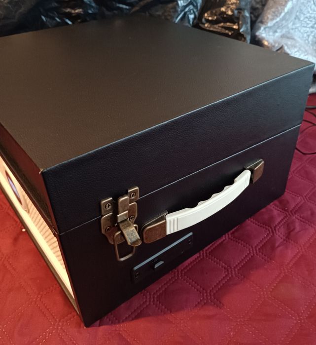 Програвач вінілу Auna Sarah Ann DAB+/FM радіо, USB, Bluetooth чорний