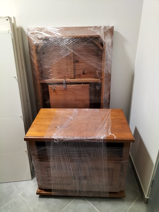 Mobilia de sala com aparador