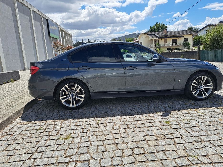 BMW 330e  pack Luxe